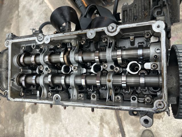 bontott VW PASSAT B8 Motor (Fűzött blokk hengerfejjel)