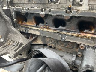 bontott VW PASSAT B8 Motor (Fűzött blokk hengerfejjel)