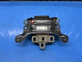 bontott VW PASSAT B8 Motor Tartó Bak Bal