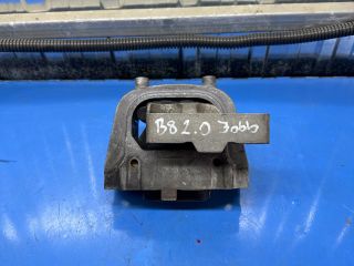 bontott VW PASSAT B8 Motor Tartó Bak Jobb