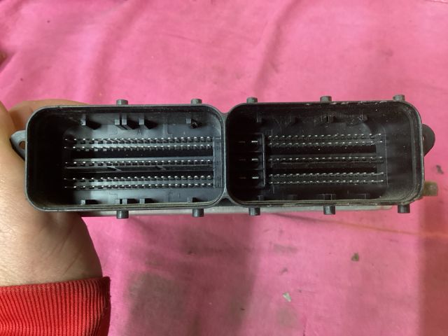 bontott VW PASSAT B8 Motorvezérlő