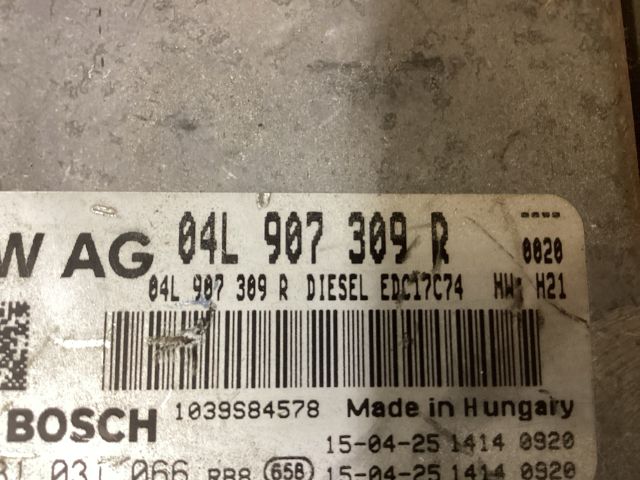 bontott VW PASSAT B8 Motorvezérlő