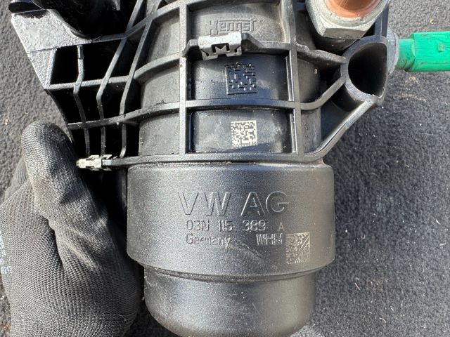 bontott VW PASSAT B8 Olajszűrő Ház