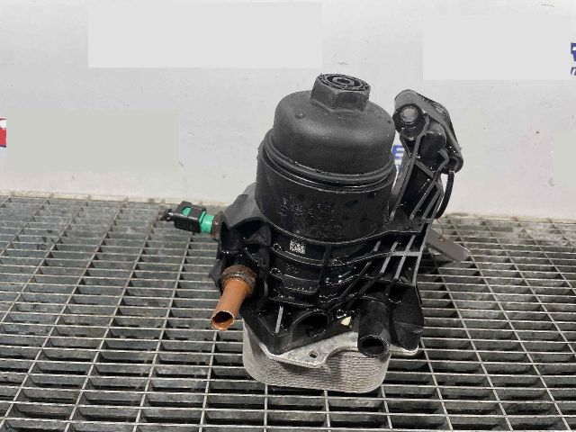 bontott VW PASSAT B8 Olajszűrő Ház