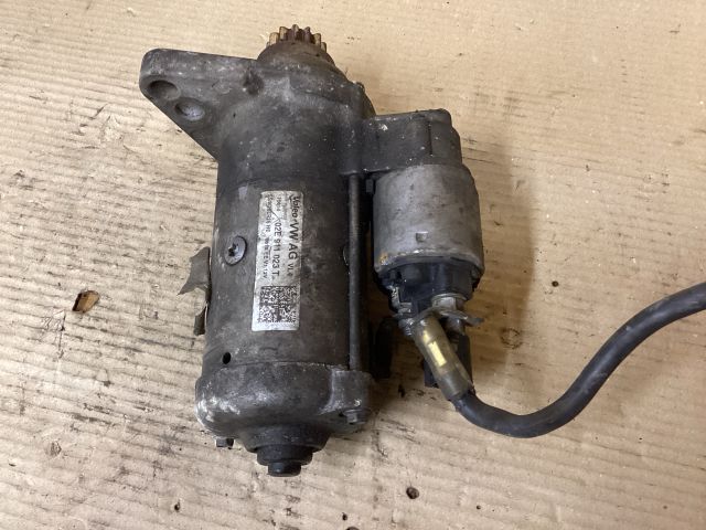 bontott VW PASSAT B8 Önindító