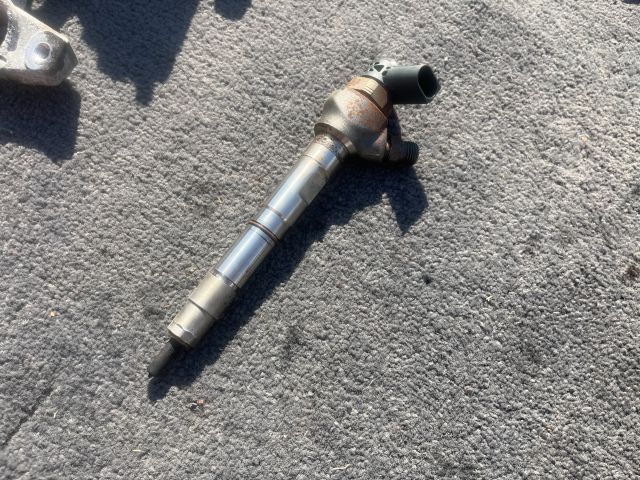 bontott VW PASSAT B8 Porlasztó (1 db)