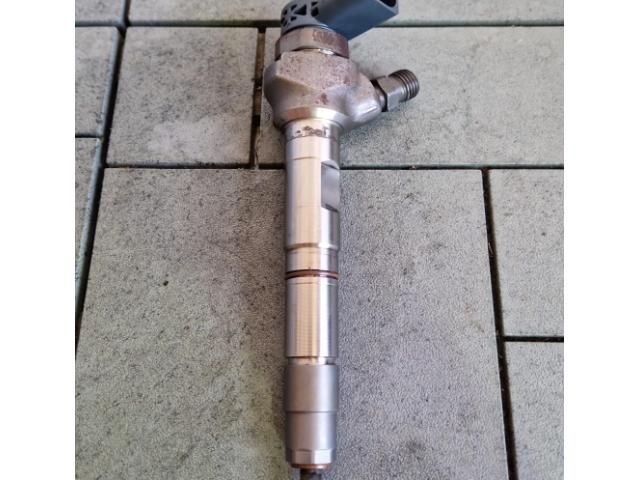 bontott VW PASSAT B8 Porlasztó (1 db)