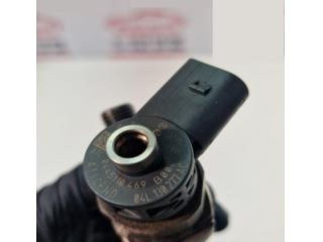 bontott VW PASSAT B8 Porlasztó (1 db)