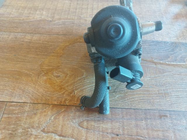 bontott VW PASSAT B8 Porlasztó Sor / Híd