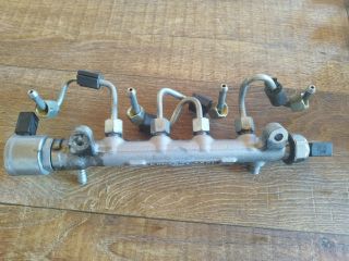 bontott VW PASSAT B8 Porlasztó Sor / Híd