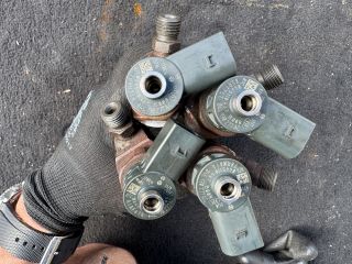 bontott VW PASSAT B8 Porlasztó Sor / Híd