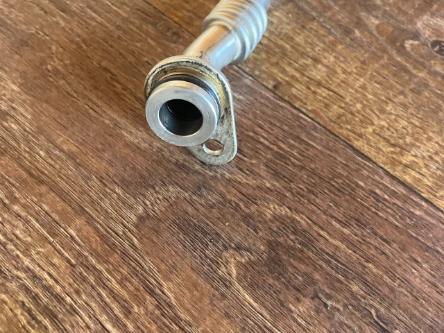 bontott VW PASSAT B8 Turbó Olajcső