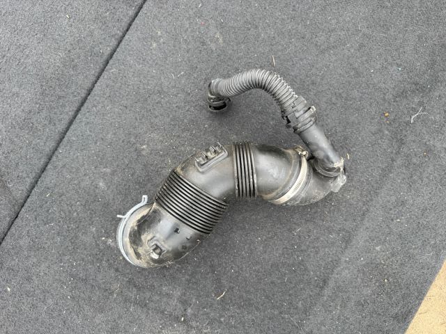 bontott VW PASSAT B8 Turbó Vízcső (Bemenő)