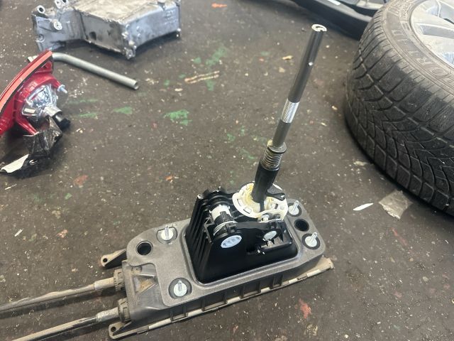 bontott VW PASSAT B8 Váltó Kulissza