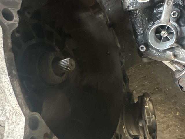 bontott VW PASSAT B8 Váltó (Mechanikus)