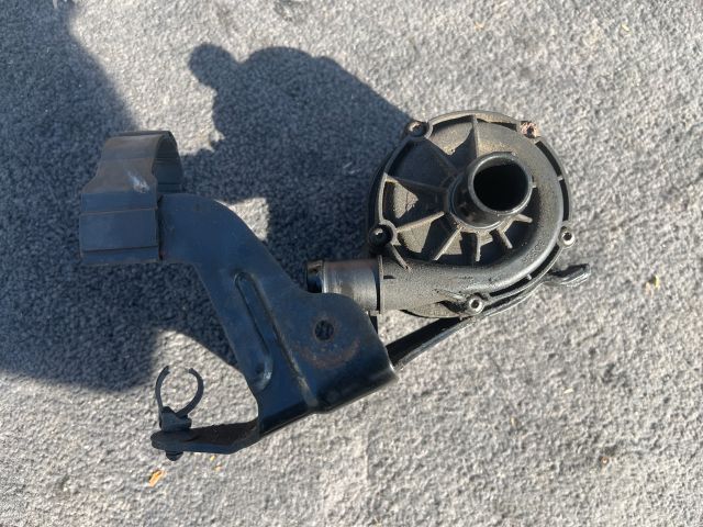 bontott VW PASSAT B8 Vízpumpa