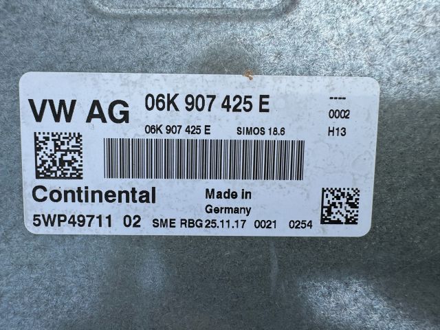 bontott VW PASSAT B8 Motorvezérlő