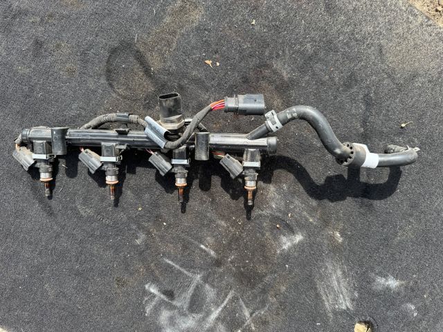 bontott VW PASSAT B8 Porlasztó Sor / Híd