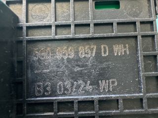 bontott VW PASSAT B8 Ablakemelő Kapcsoló Négyes / Kettes