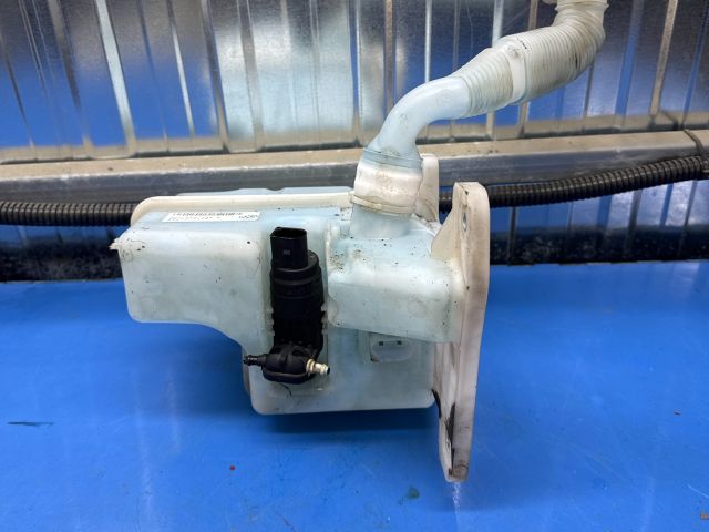 bontott VW PASSAT B8 Ablakmosó Tartály