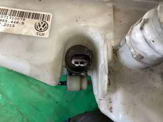 bontott VW PASSAT B8 Ablakmosó Tartály