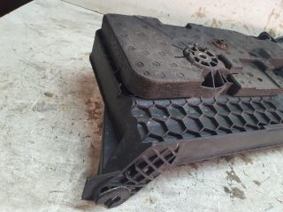 bontott VW PASSAT B8 Akkumulátor Tartó