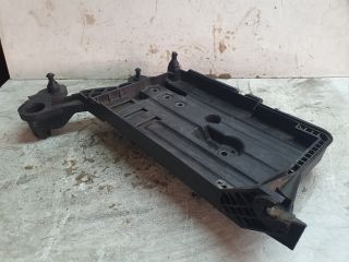 bontott VW PASSAT B8 Akkumulátor Tartó