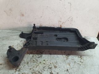 bontott VW PASSAT B8 Akkumulátor Tartó