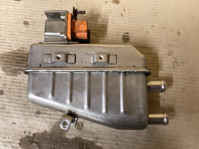 bontott VW PASSAT B8 Állófűtés (Részeivel)