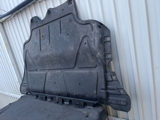 bontott VW PASSAT B8 Alsó Motorburkolat