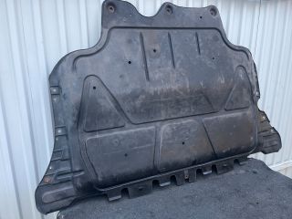 bontott VW PASSAT B8 Alsó Motorburkolat