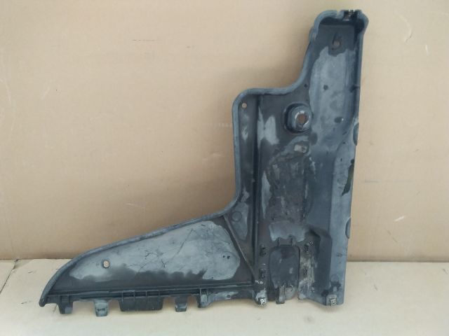 bontott VW PASSAT B8 Alsó Motorburkolat