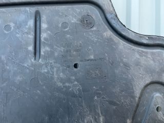 bontott VW PASSAT B8 Alsó Motorburkolat