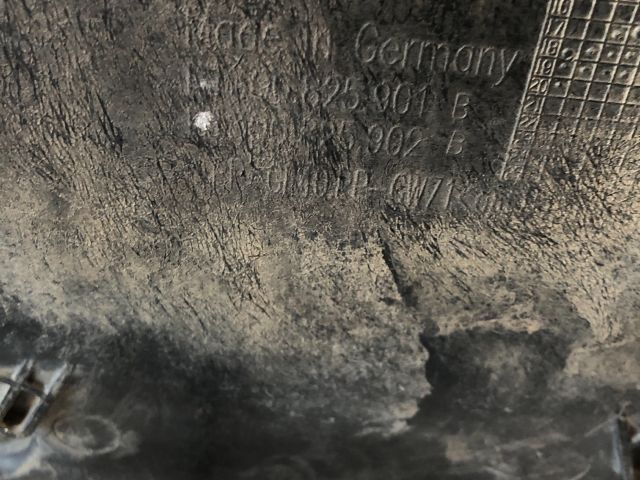 bontott VW PASSAT B8 Alsó Motorburkolat