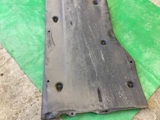 bontott VW PASSAT B8 Alsó Padlólemez Burkolat