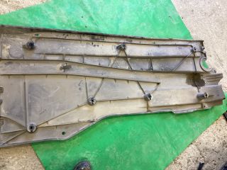 bontott VW PASSAT B8 Alsó Padlólemez Burkolat