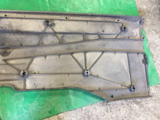 bontott VW PASSAT B8 Alsó Padlólemez Burkolat