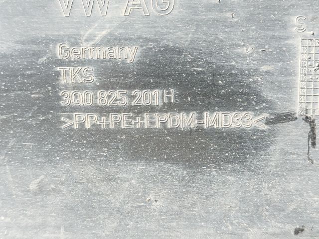 bontott VW PASSAT B8 Alsó Padlólemez Burkolat