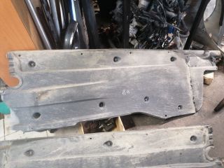 bontott VW PASSAT B8 Alsó Padlólemez Burkolat