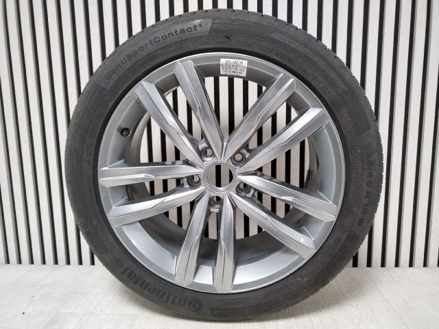 bontott VW PASSAT B8 Alufelni Gumival (1 db)