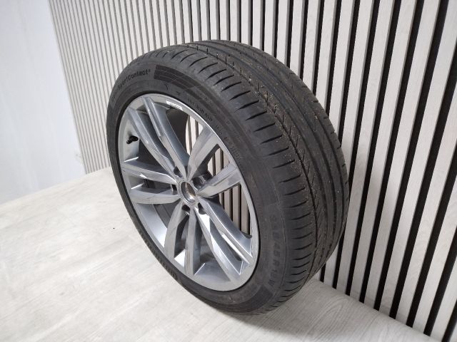 bontott VW PASSAT B8 Alufelni Gumival (1 db)