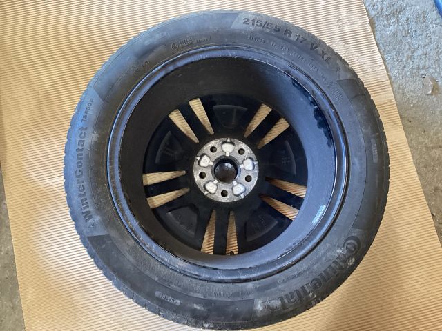 bontott VW PASSAT B8 Alufelni Gumival (1 db)