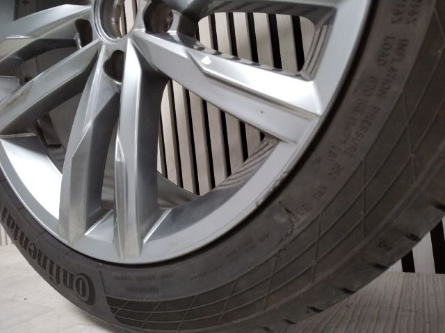 bontott VW PASSAT B8 Alufelni Gumival (1 db)