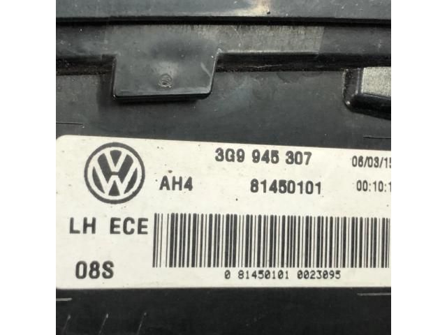 bontott VW PASSAT B8 Bal Belső Hátsó Lámpa
