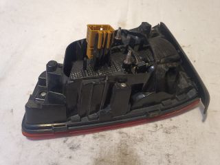 bontott VW PASSAT B8 Bal Belső Hátsó Lámpa