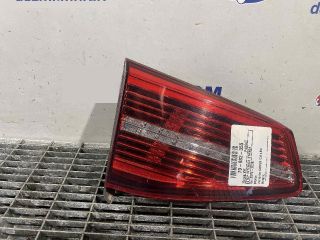 bontott VW PASSAT B8 Bal Belső Hátsó Lámpa