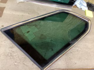 bontott VW PASSAT B8 Bal C Oszlop Oldalablak Üveg