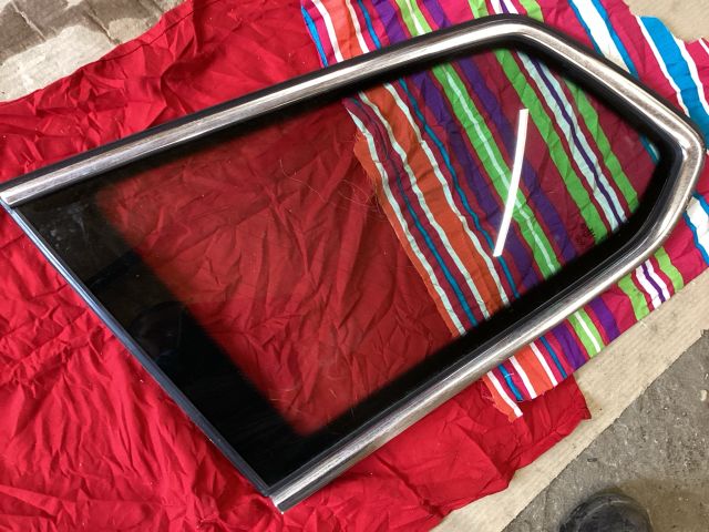 bontott VW PASSAT B8 Bal C Oszlop Oldalablak Üveg