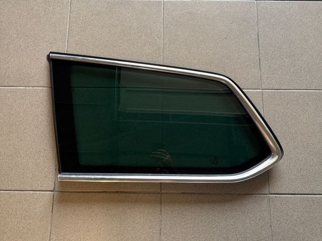 bontott VW PASSAT B8 Bal C Oszlop Oldalablak Üveg