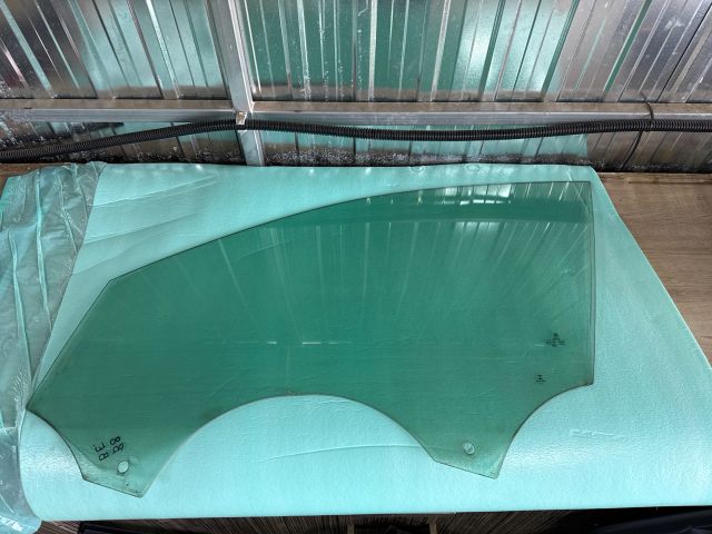 bontott VW PASSAT B8 Bal első Ablak